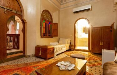 Riad Zein, Médina
