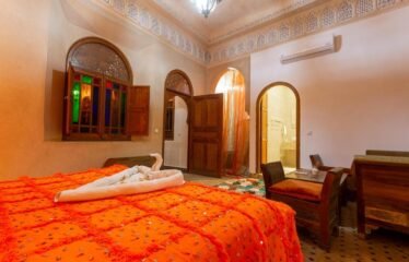 Riad Zein, Médina