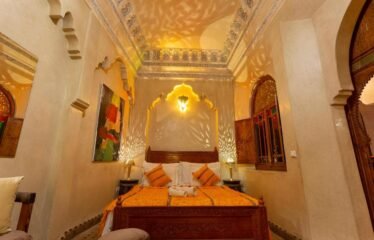 Riad Zein, Médina