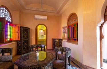Riad Zein, Médina