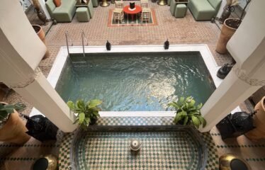 Riad Zein, Médina