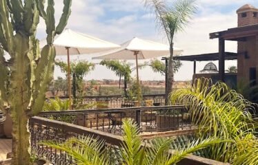 Riad Zein, Médina