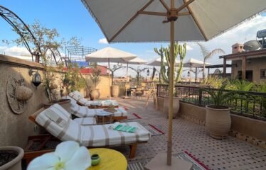 Riad Zein, Médina
