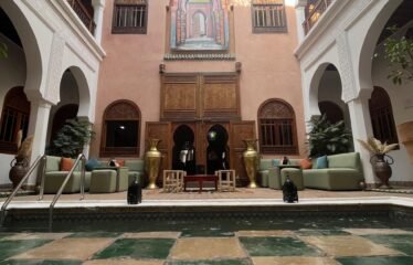 Riad Zein, Médina