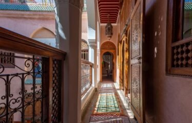 Riad Zein, Médina